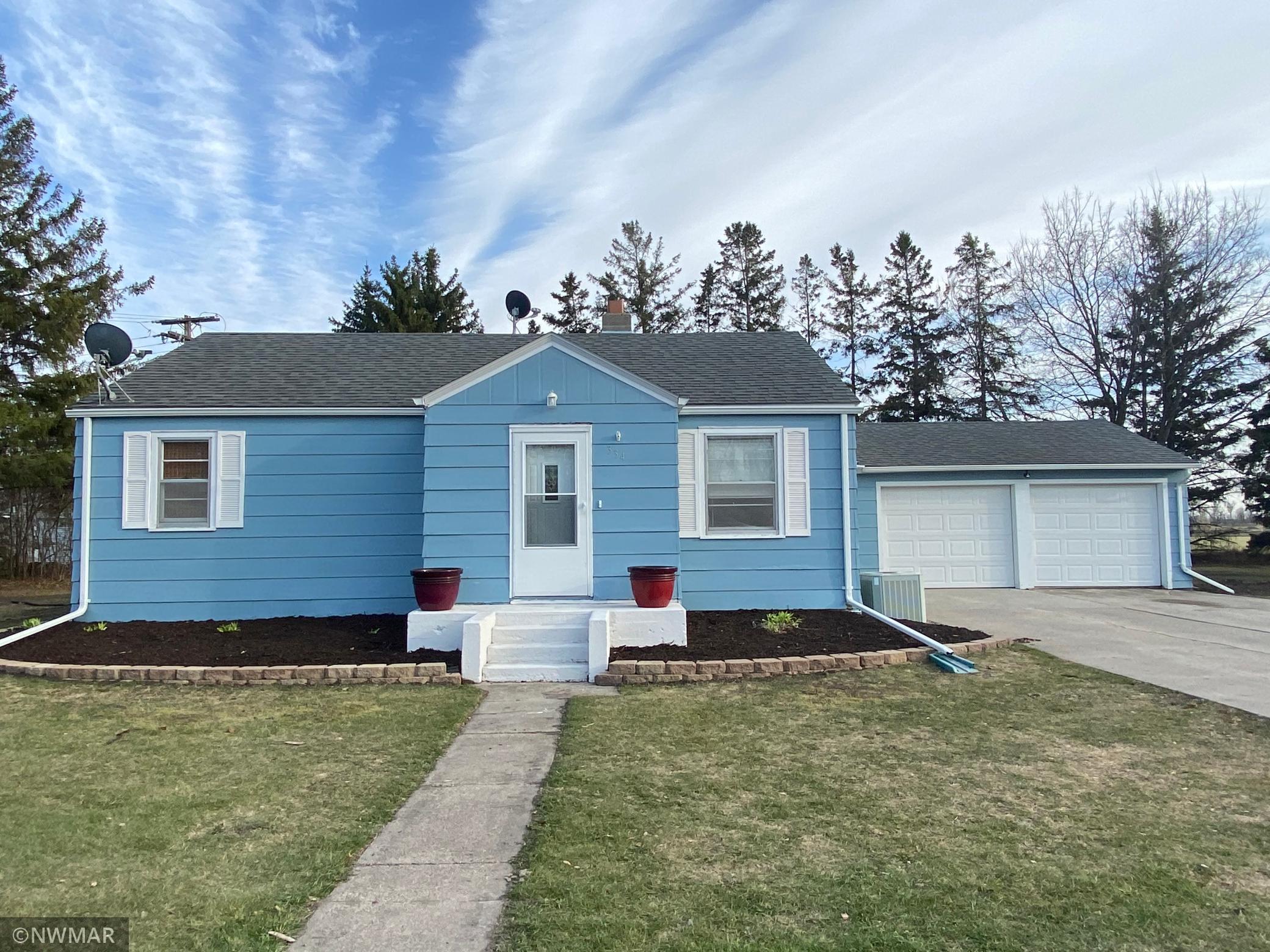 334 Crescent Avenue, Crookston, MN 56716 MLS 5749313 Edina Realty