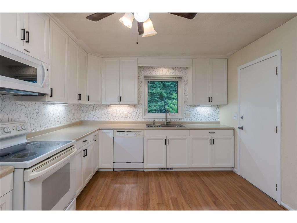 334 N Belmont Drive Mankato MN 56001 6383884 image1