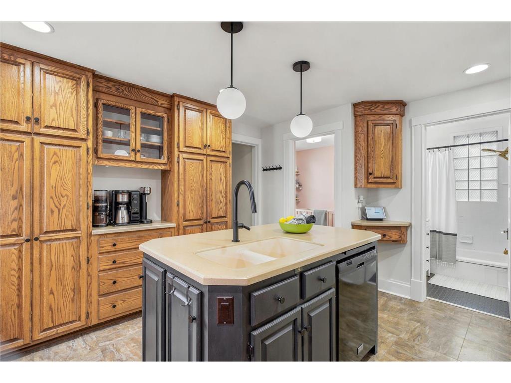 3340 Bryant Avenue S Minneapolis MN 55408 7077839 image28