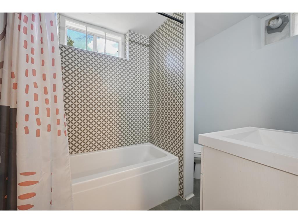3340 Colfax Avenue S Minneapolis MN 55408 7071251 image26