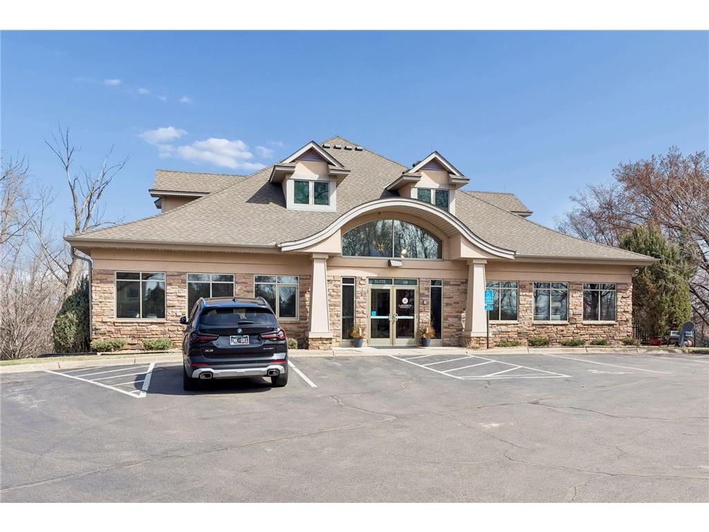 3340 Sherman Court Eagan MN 55121 7011818 image1