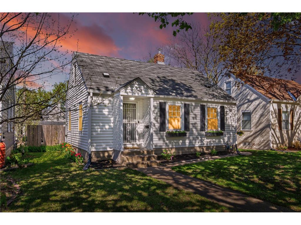 3342 Pierce Street NE Minneapolis MN 55418 7059186 image1