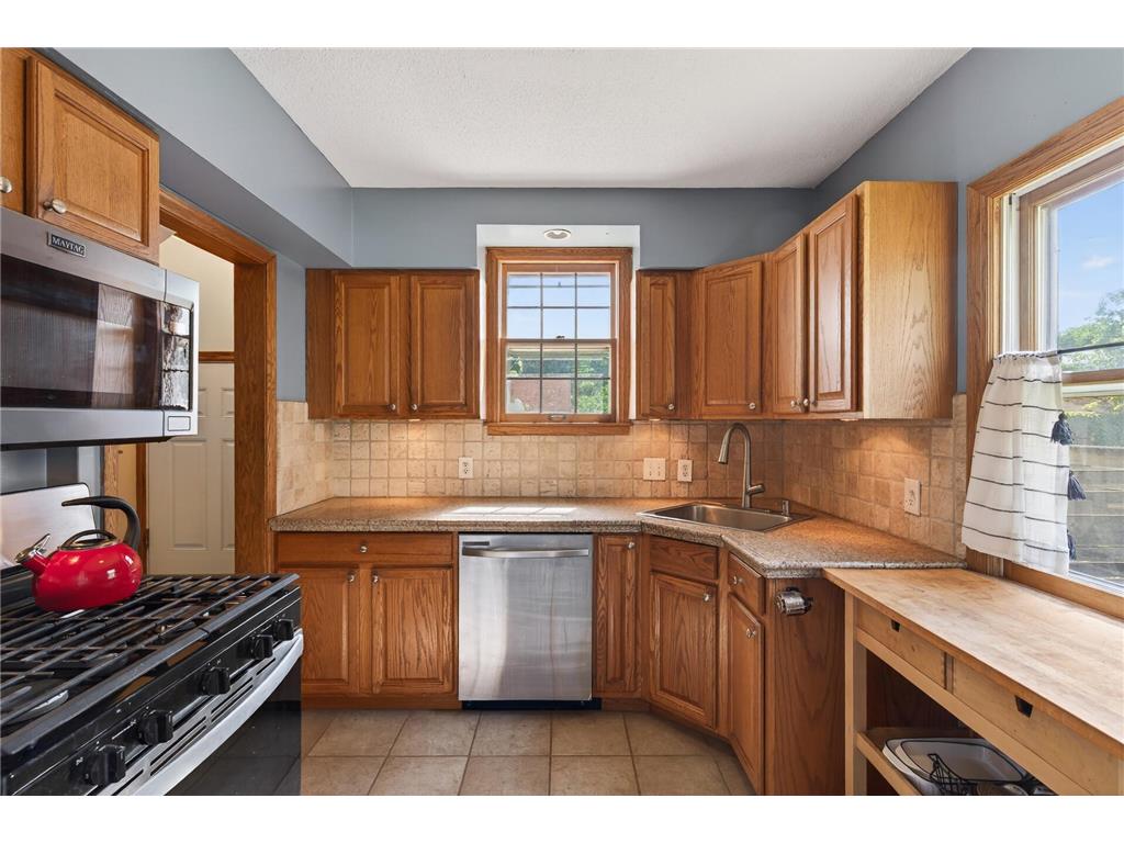3342 Xerxes Avenue N Minneapolis MN 55412 7072489 image14