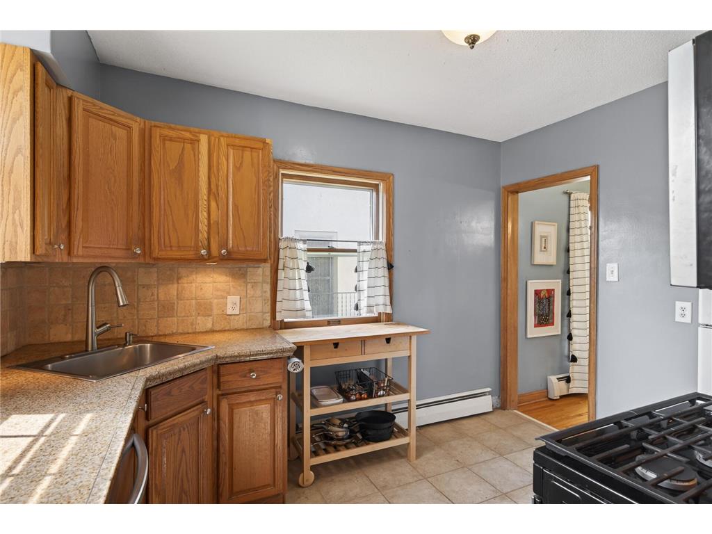 3342 Xerxes Avenue N Minneapolis MN 55412 7072489 image15