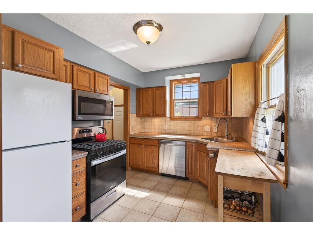 3342 Xerxes Avenue N Minneapolis MN 55412 7072489 image16