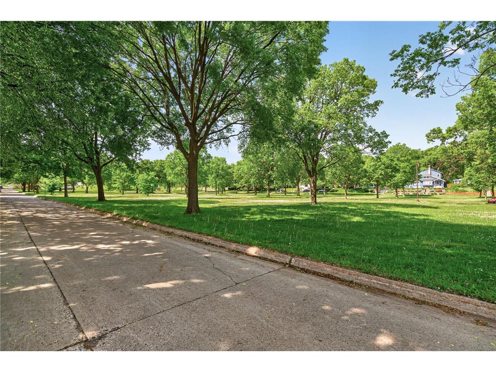 3342 Xerxes Avenue N Minneapolis MN 55412 7072489 image3