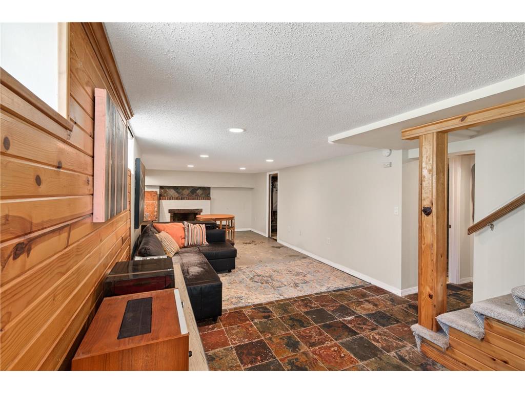 3342 Xerxes Avenue N Minneapolis MN 55412 7072489 image33