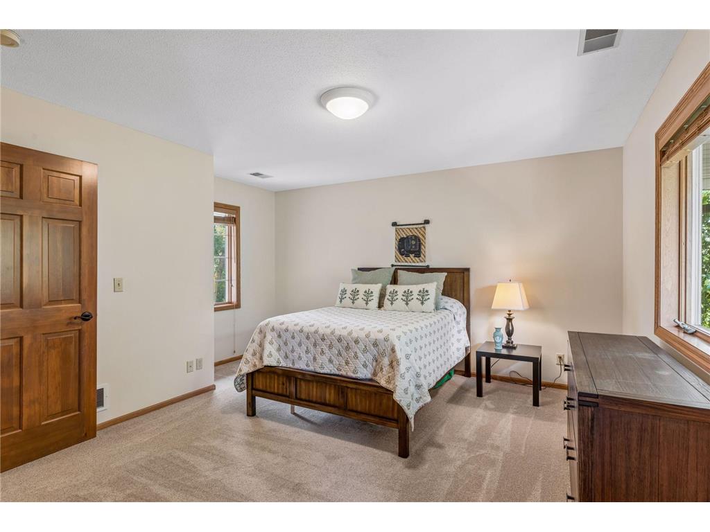 3344 Charleston Drive Woodbury MN 55129 7111502 image35