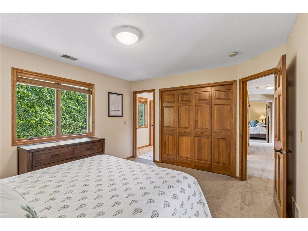 3344 Charleston Drive Woodbury MN 55129 7111502 image36