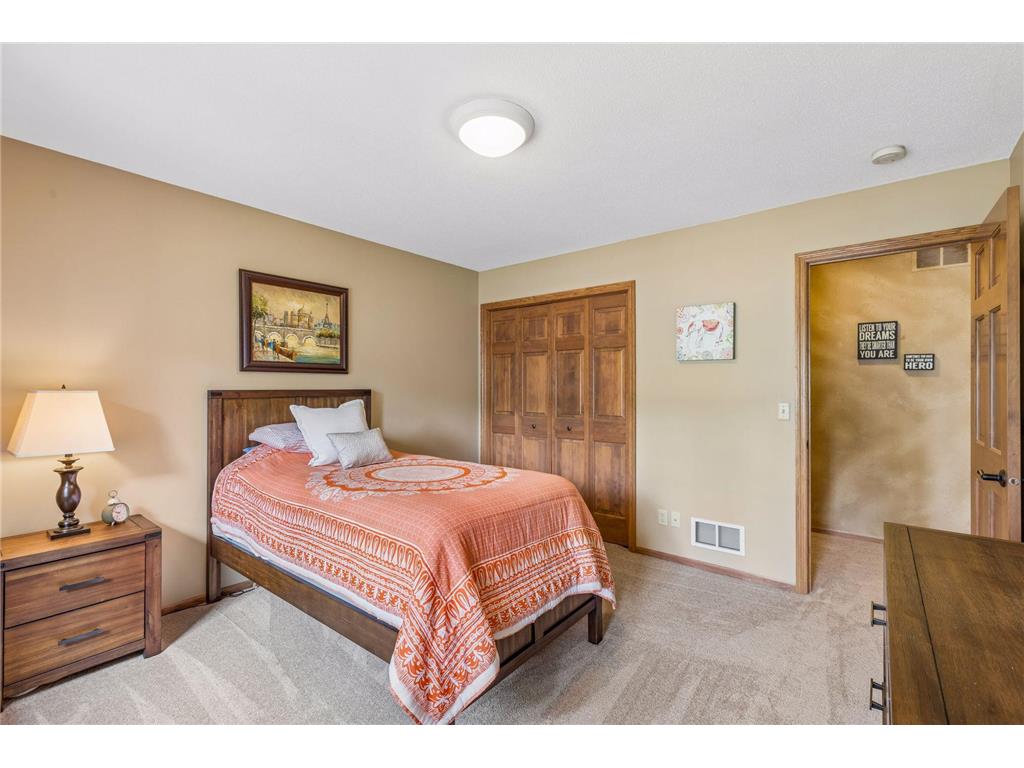 3344 Charleston Drive Woodbury MN 55129 7111502 image40
