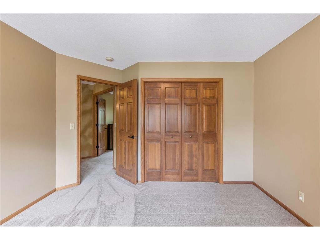 3344 Charleston Drive Woodbury MN 55129 7111502 image41