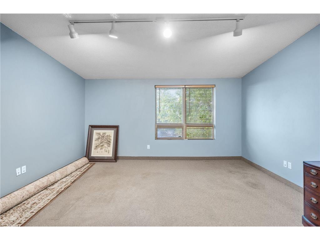 3345 Lexington Avenue S #301 Eagan MN 55121 6795285 image32