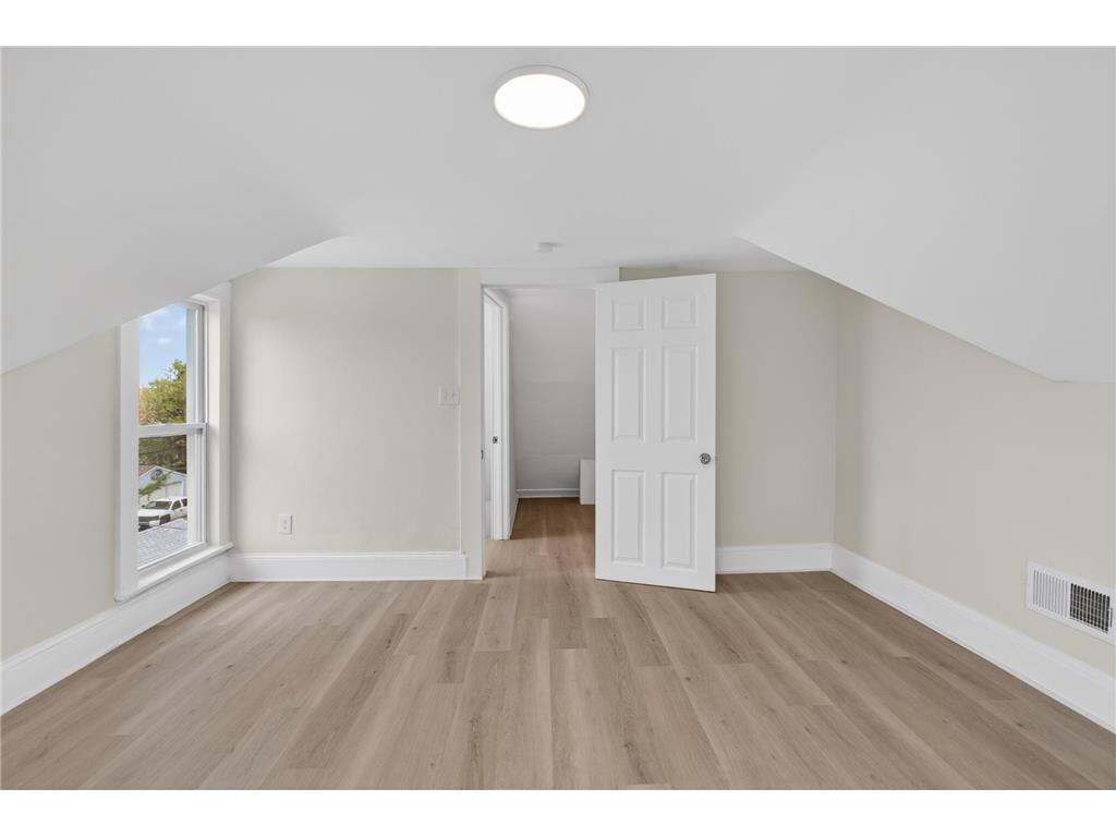 3346 3rd Avenue S Minneapolis MN 55408 7074337 image38
