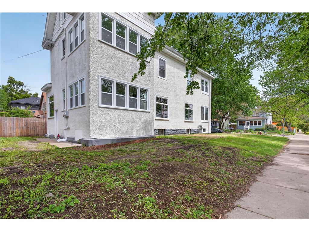 3346 3rd Avenue S Minneapolis MN 55408 7074337 image40
