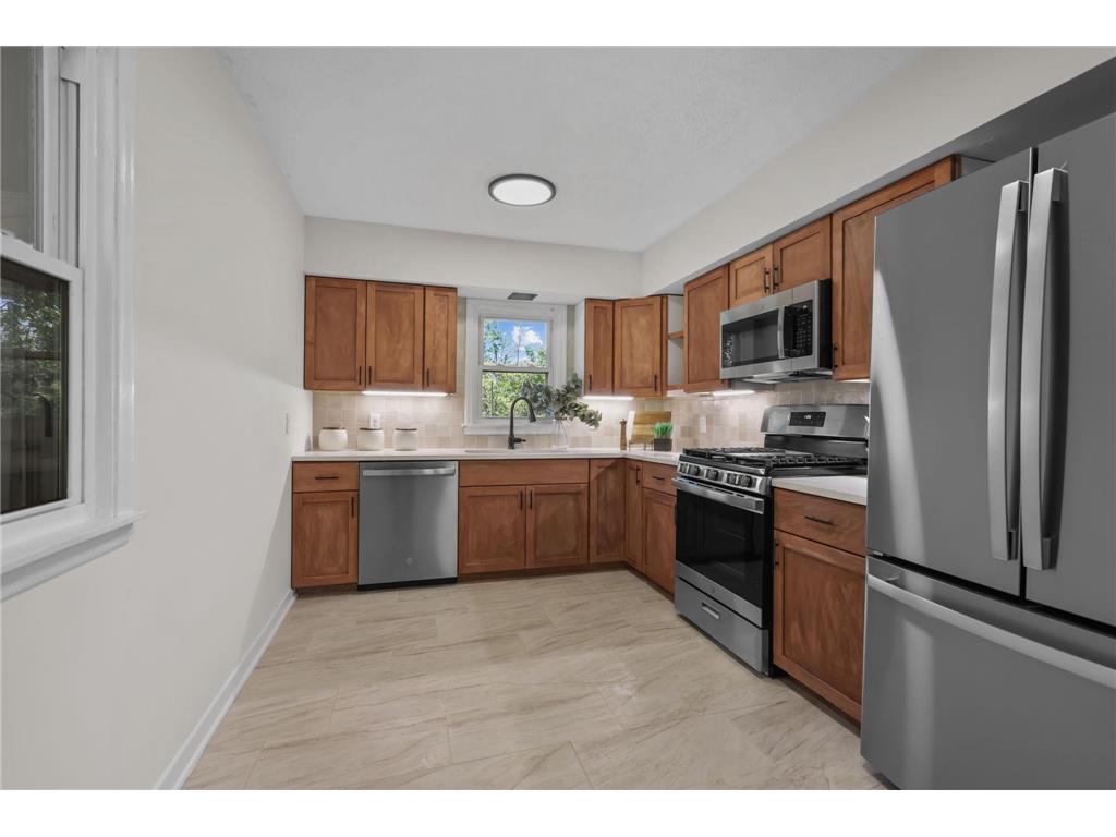 3349 49th Avenue N Brooklyn Center MN 55429 7074370 image2