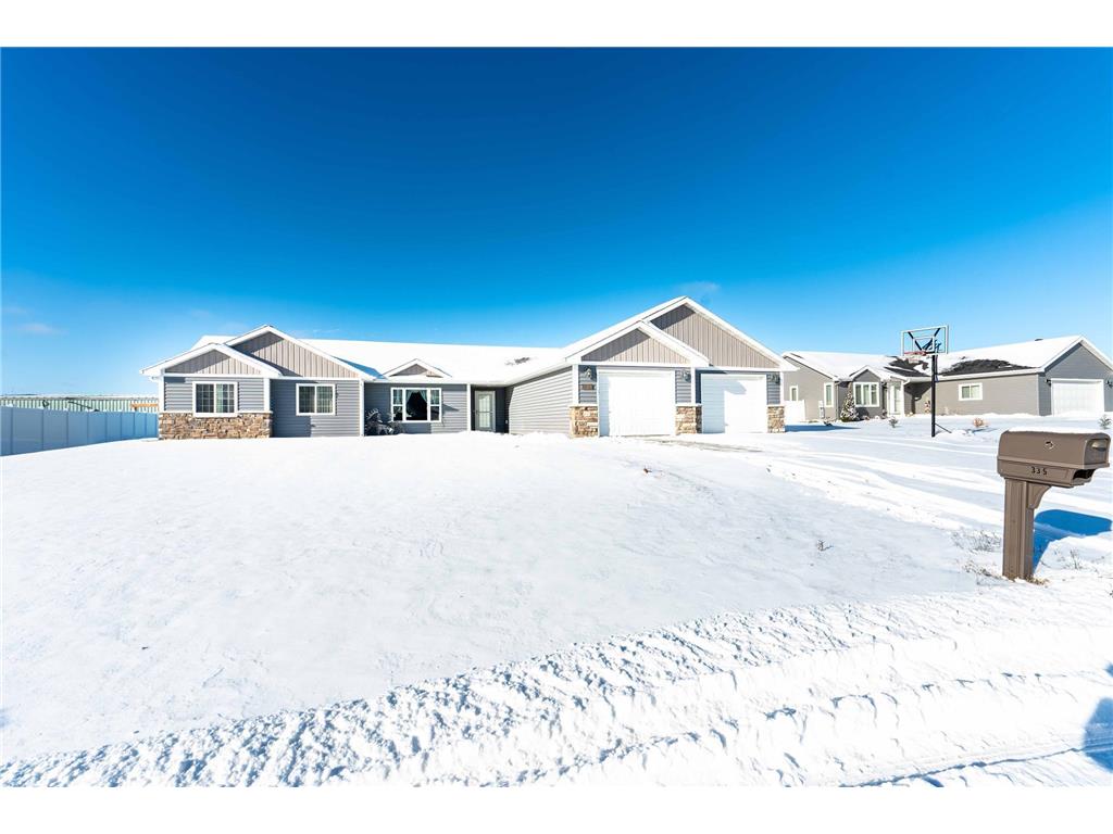 335 Canyon Boulevard Detroit Lakes MN 56501 6643420 image1