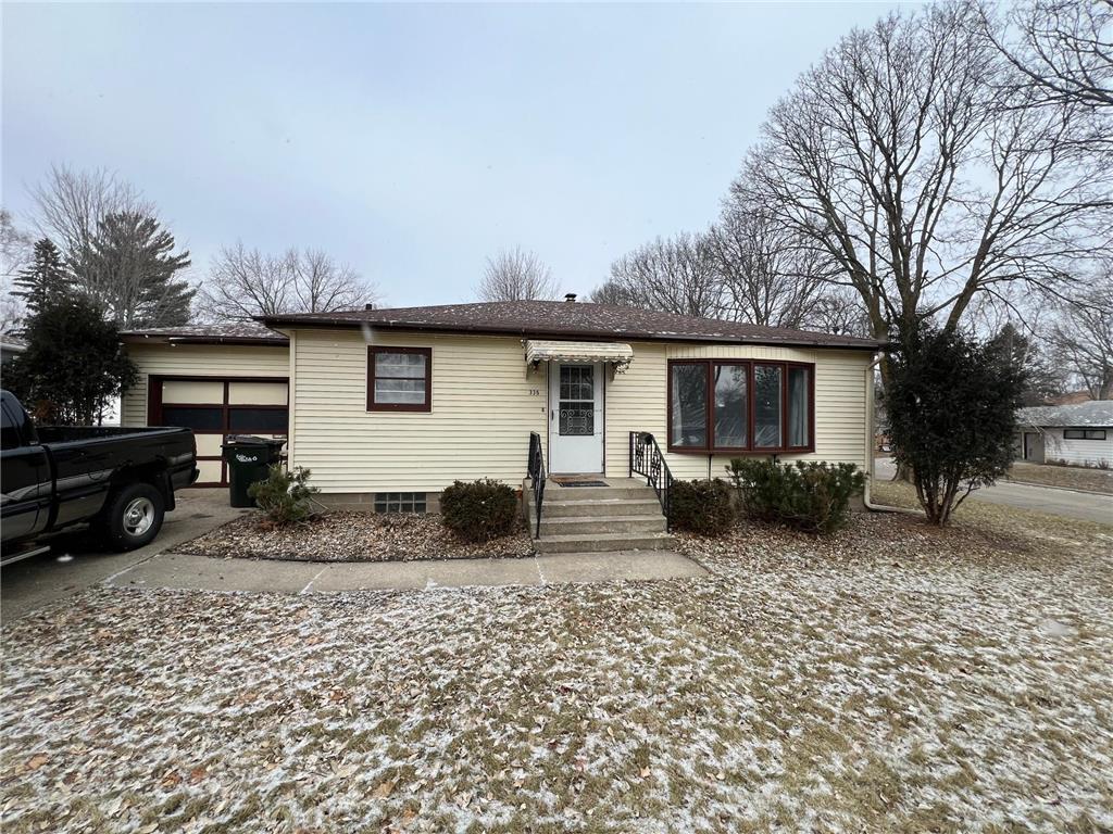 335 E Cherry Avenue Fergus Falls MN 56537 6474453 image1