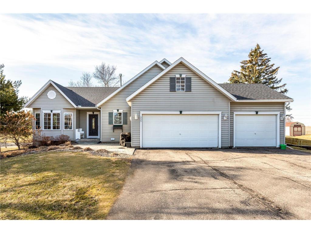 335 Golf Course Lane Ellsworth WI 54011 6699541 image1