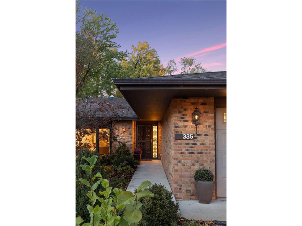 335 Inland Lane N, Plymouth, MN, 55447 MLS 6303620 Edina Realty