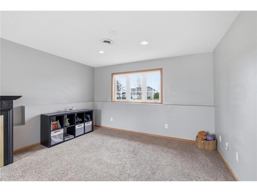 335 Martell Street Somerset WI 54025 7068827 image17