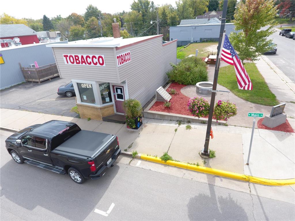 335 W Main Street Ellsworth WI 54011 6797503 image1