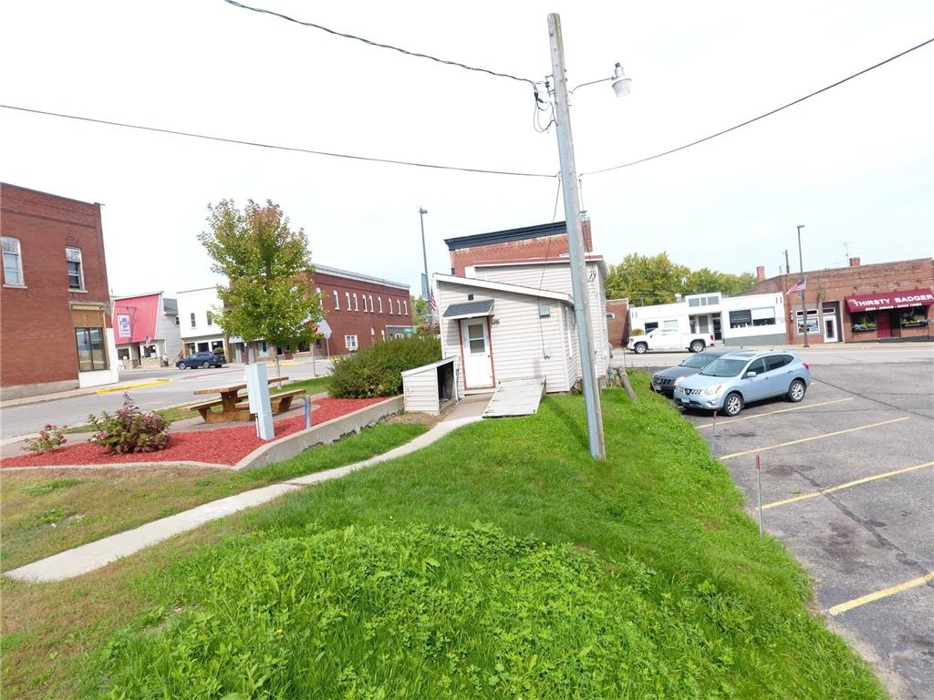 335 W Main Street Ellsworth WI 54011 6797503 image3