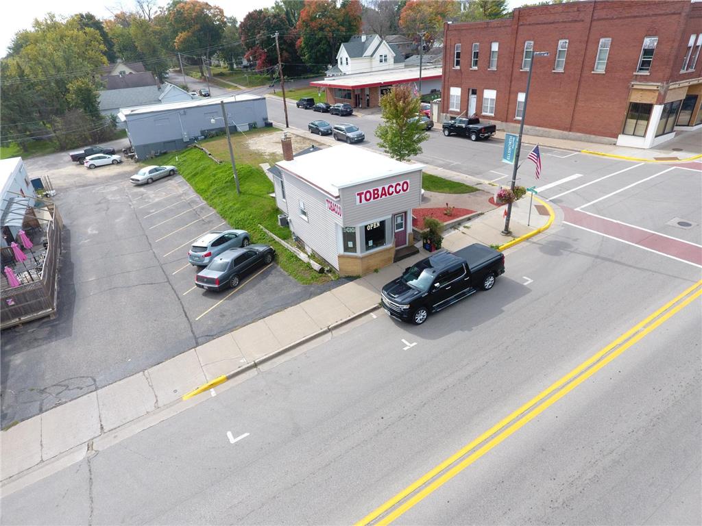 335 W Main Street Ellsworth WI 54011 6797503 image6