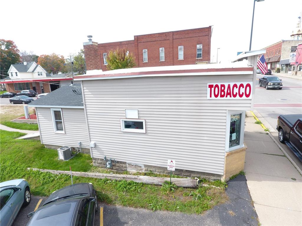 335 W Main Street Ellsworth WI 54011 6797503 image7