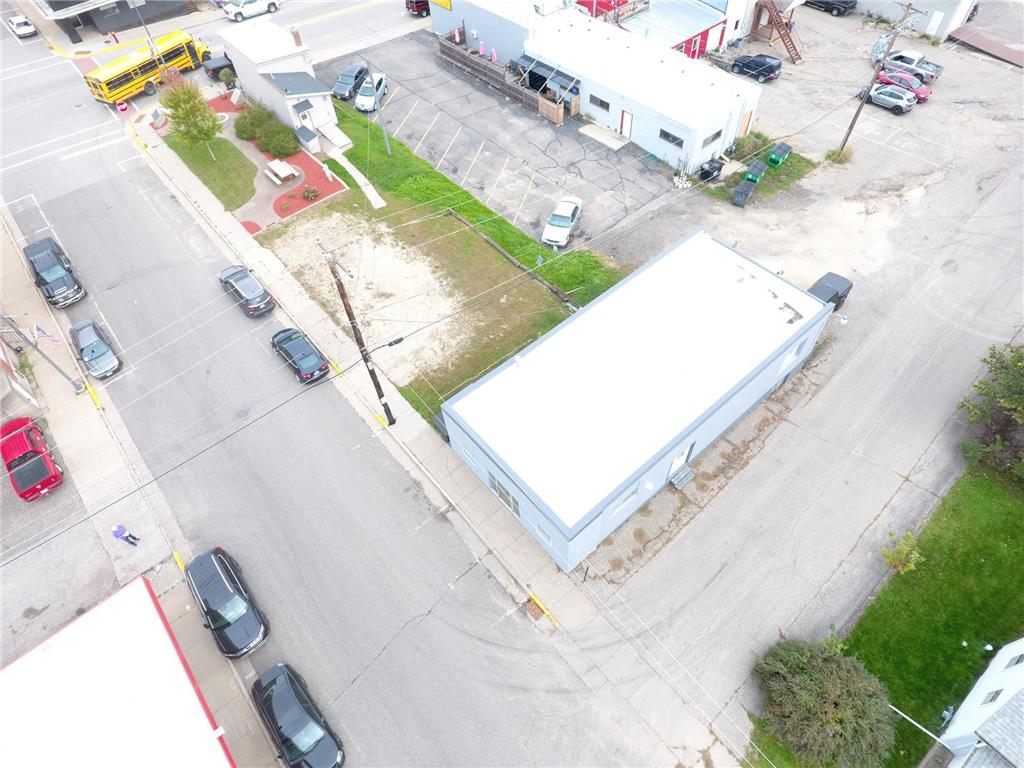 335 W Main Street Ellsworth WI 54011 6797503 image9