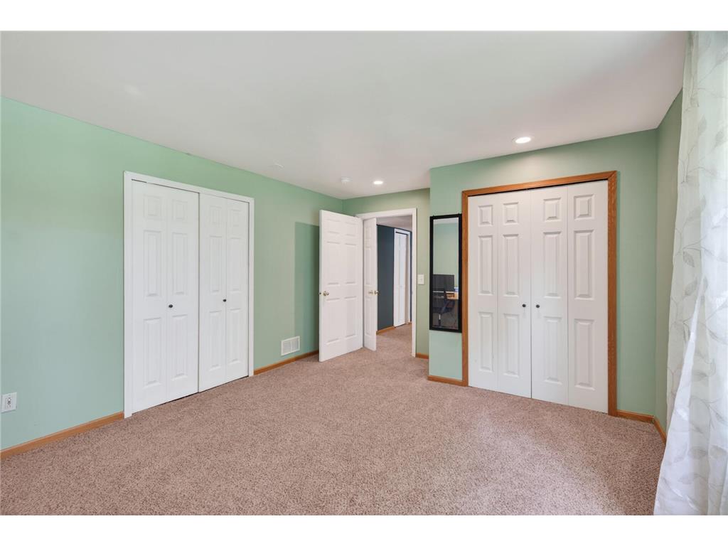 3351 N View Lane Woodbury MN 55125 7085797 image36