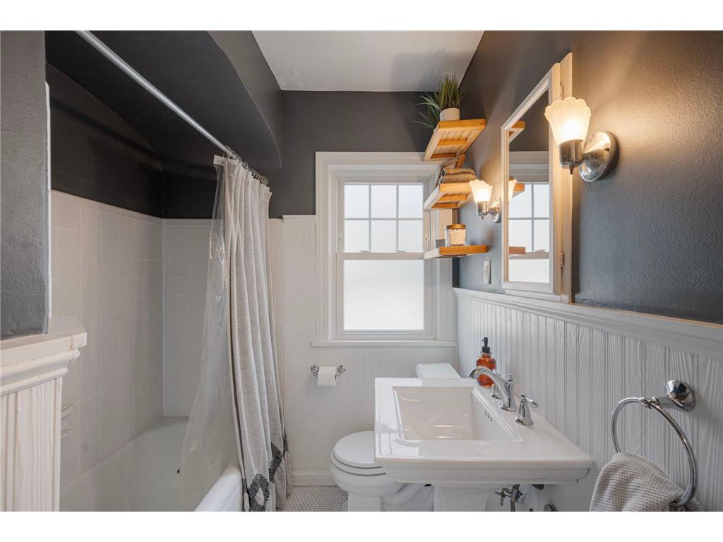 3351 Washburn Avenue N Minneapolis MN 55412 7084218 image18