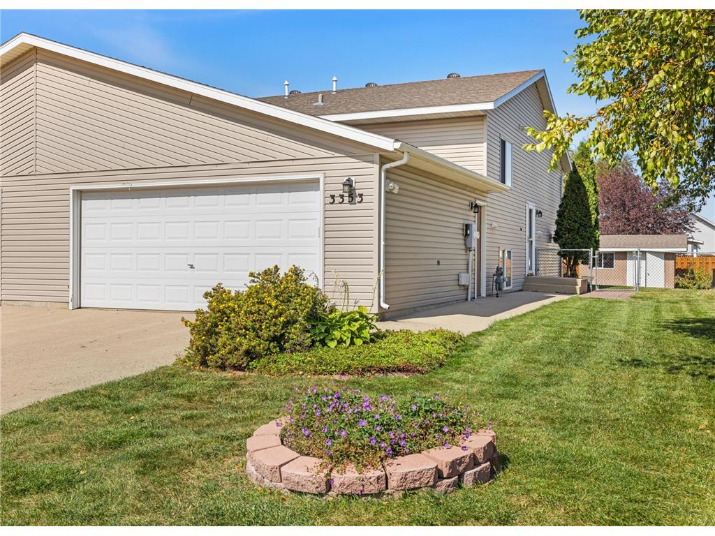 3353 30th Avenue S Fargo ND 58103 6790166 image1