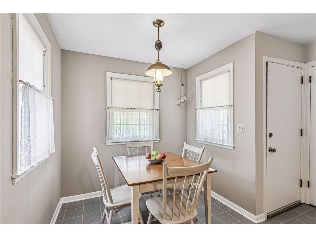 3353 Russell Avenue N Minneapolis MN 55412 7084652 image15