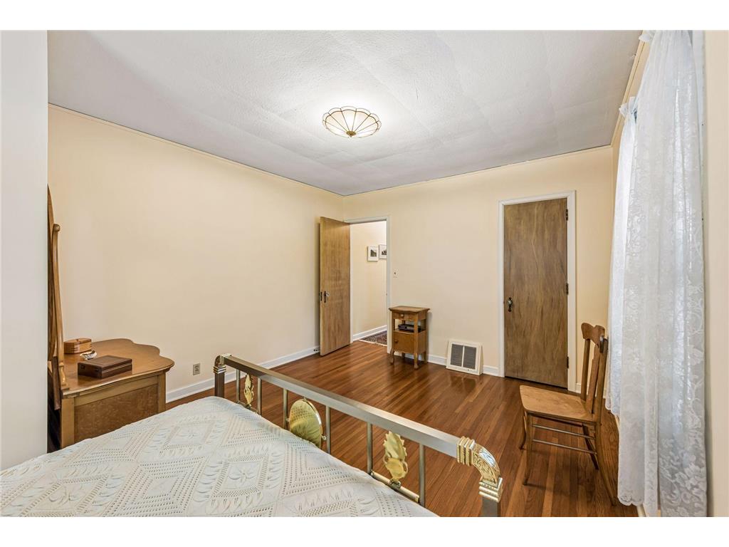 3353 Russell Avenue N Minneapolis MN 55412 7084652 image19