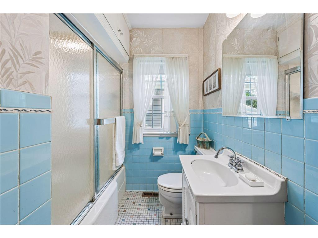 3353 Russell Avenue N Minneapolis MN 55412 7084652 image20