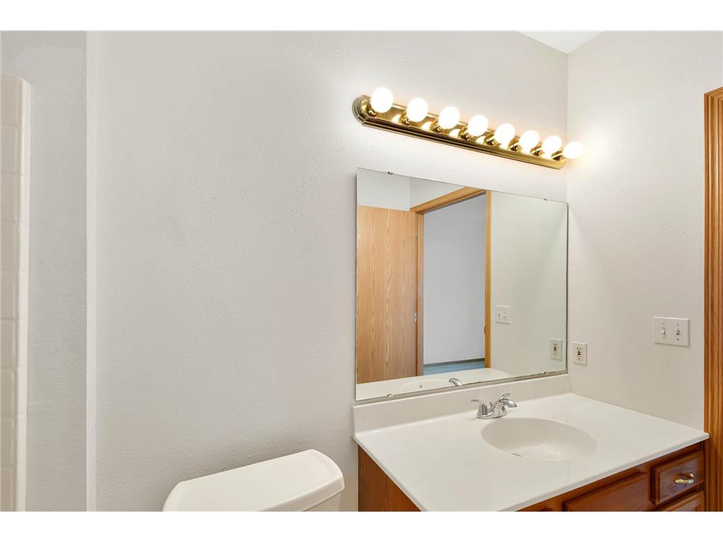 3356 38th Street S Moorhead MN 56560 7075671 image27
