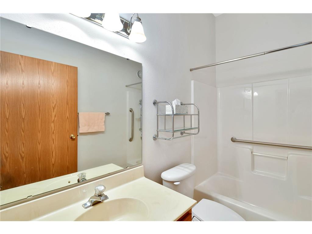 3356 38th Street S Moorhead MN 56560 7075671 image33