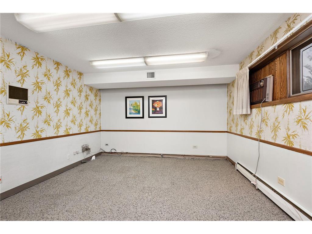 3359 Central Avenue NE Minneapolis MN 55418 6728474 image17