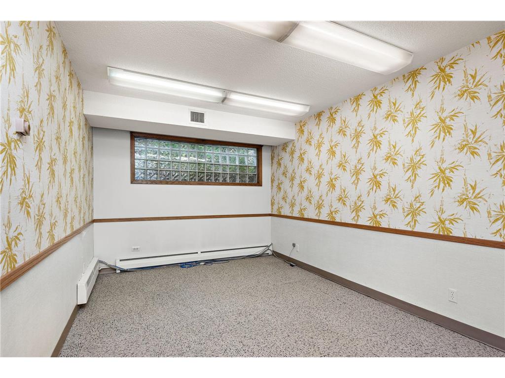 3359 Central Avenue NE Minneapolis MN 55418 6728474 image19