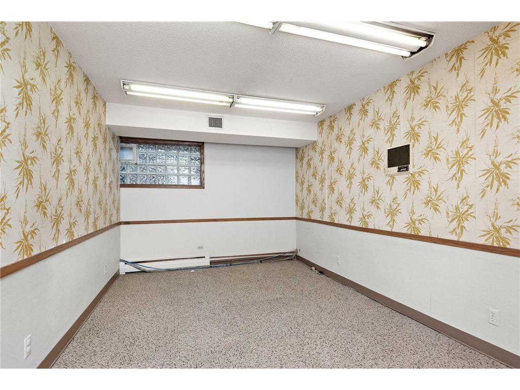 3359 Central Avenue NE Minneapolis MN 55418 6728474 image20