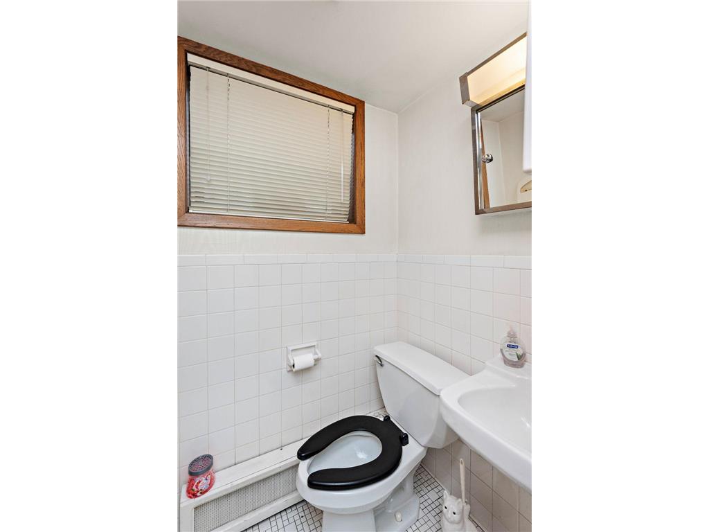 3359 Central Avenue NE Minneapolis MN 55418 6728474 image26