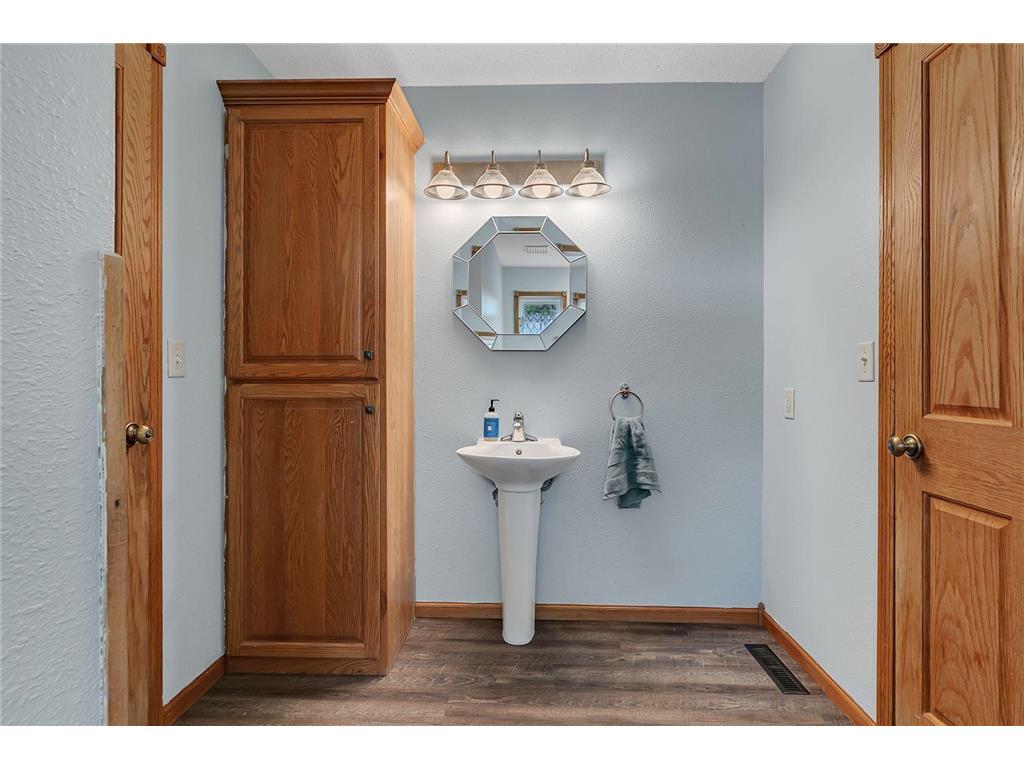33598 State 28 Burnhamville Twp MN 56318 - Moose Lake 7094422 image17