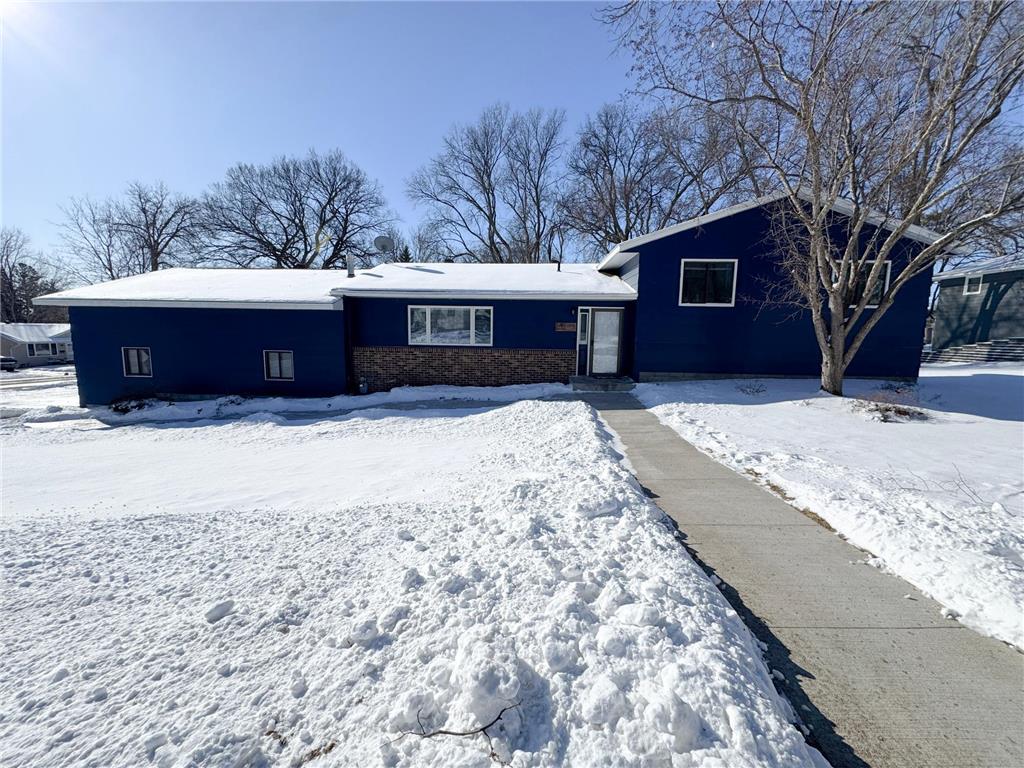 336 E Cherry Avenue Fergus Falls MN 56537 7037891 image1