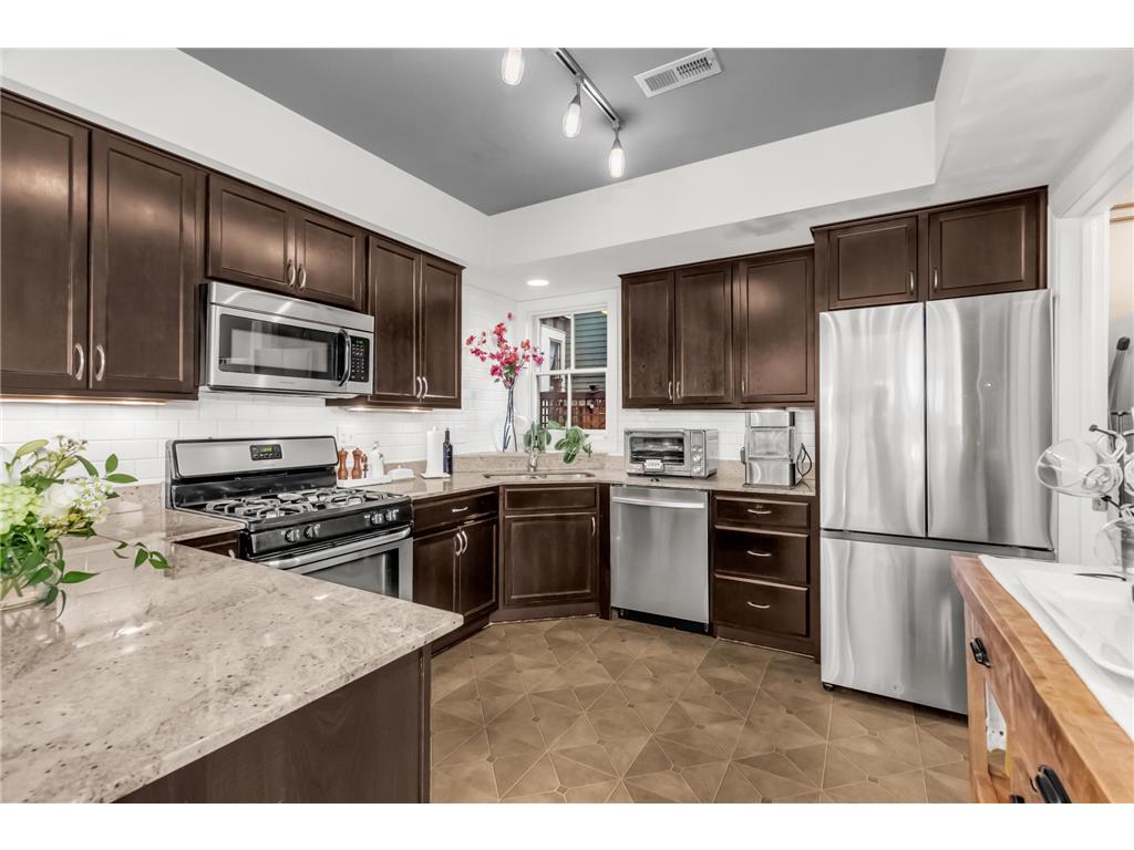 336 Maple Street Saint Paul MN 55106 7088494 image20