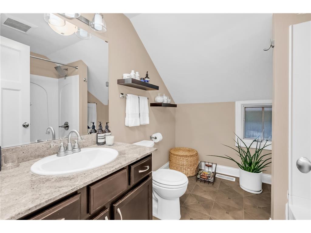 336 Maple Street Saint Paul MN 55106 7088494 image27