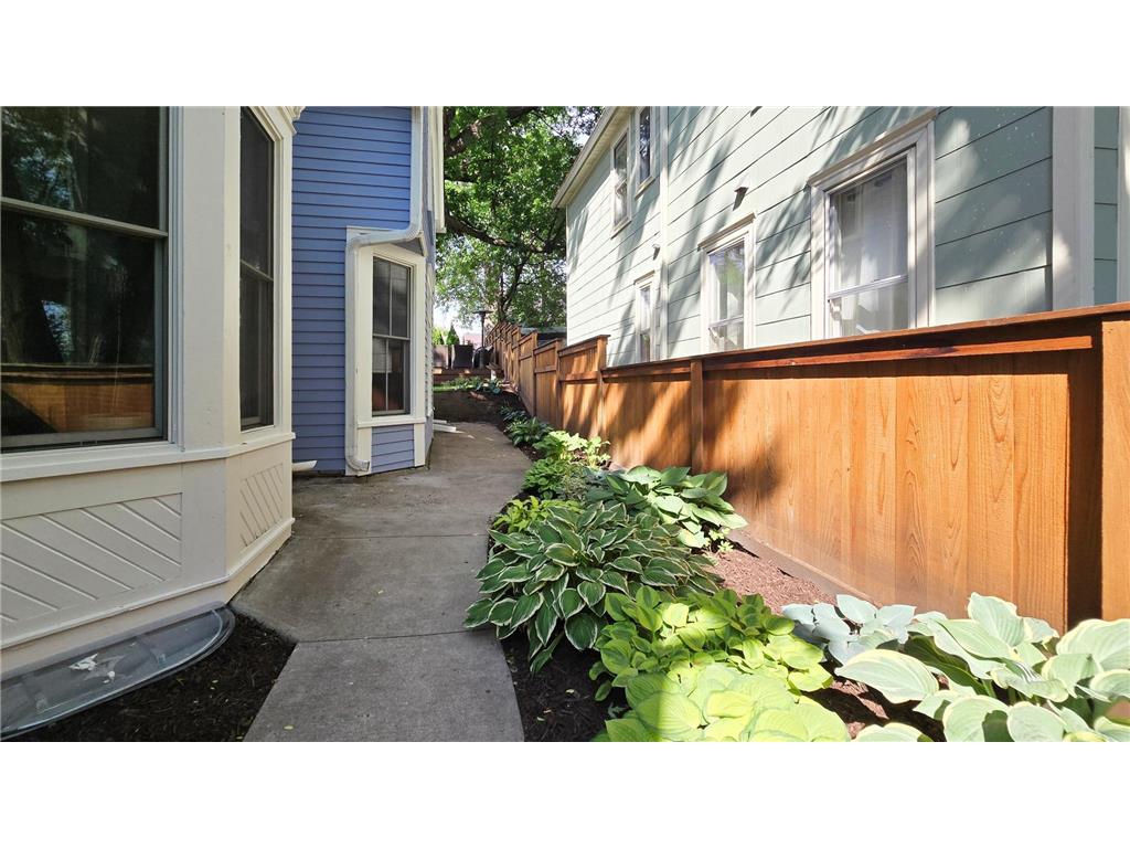 336 Maple Street Saint Paul MN 55106 7088494 image30