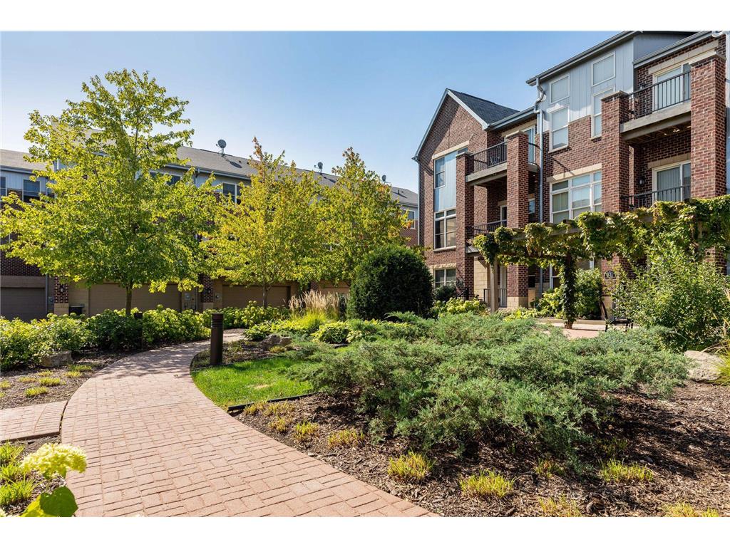 336 Spring Street Saint Paul MN 55102 7076841 image46