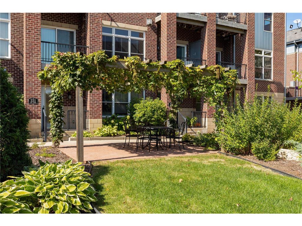 336 Spring Street Saint Paul MN 55102 7076841 image47