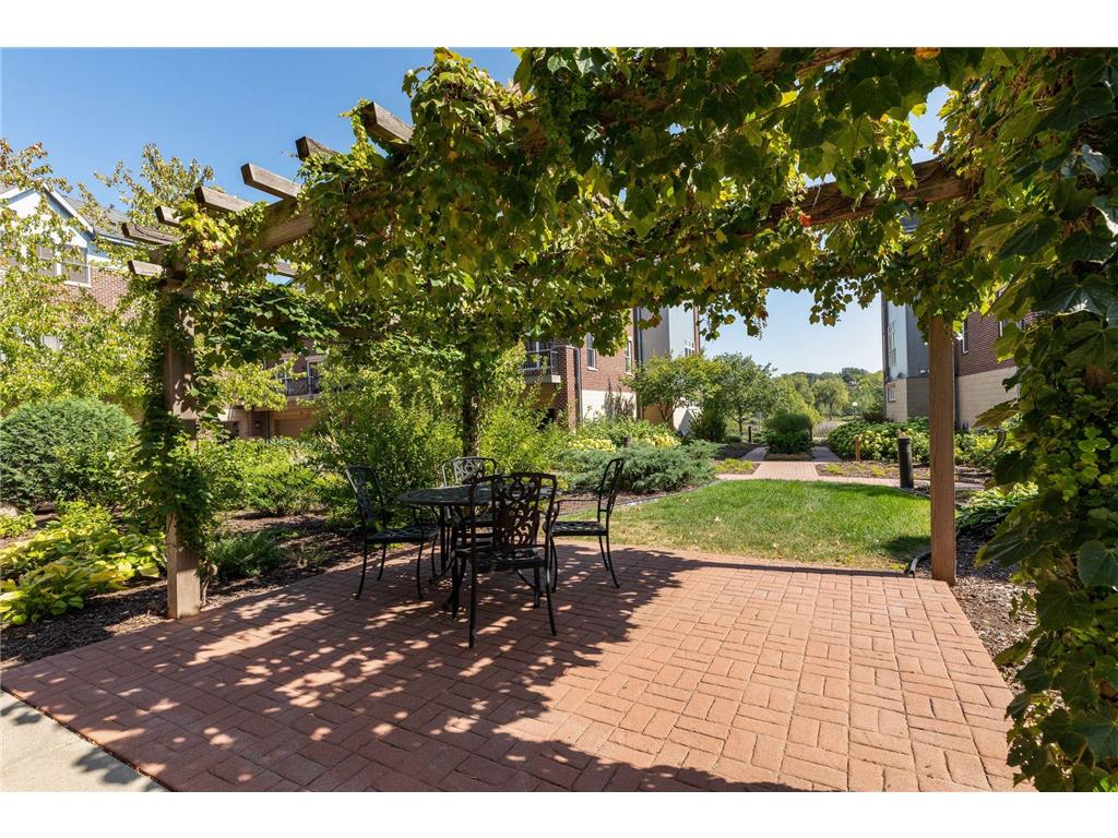 336 Spring Street Saint Paul MN 55102 7076841 image48