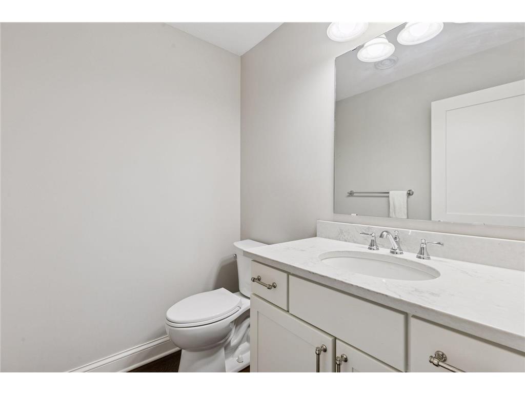 336 Spring Street Saint Paul MN 55102 7076841 image9
